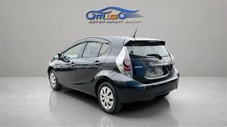 2012 Toyota Aqua - Thumbnail