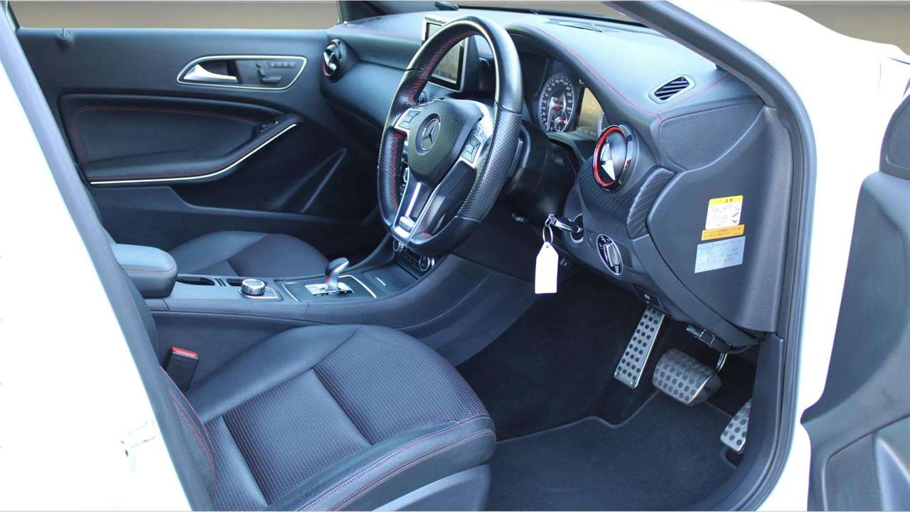 2014 Mercedes-Benz A 45