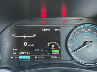 2018 Nissan Leaf - Thumbnail