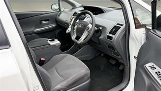 2012 Toyota Prius - Thumbnail