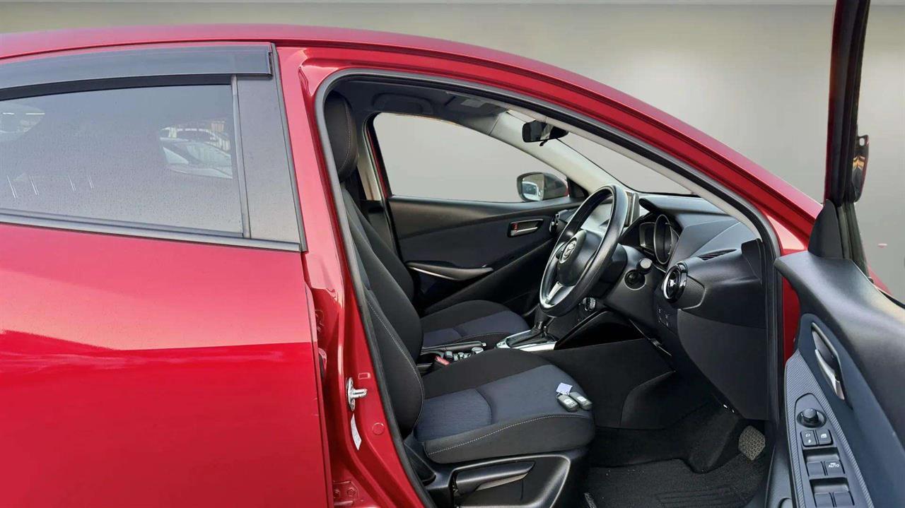 2016 Mazda Demio