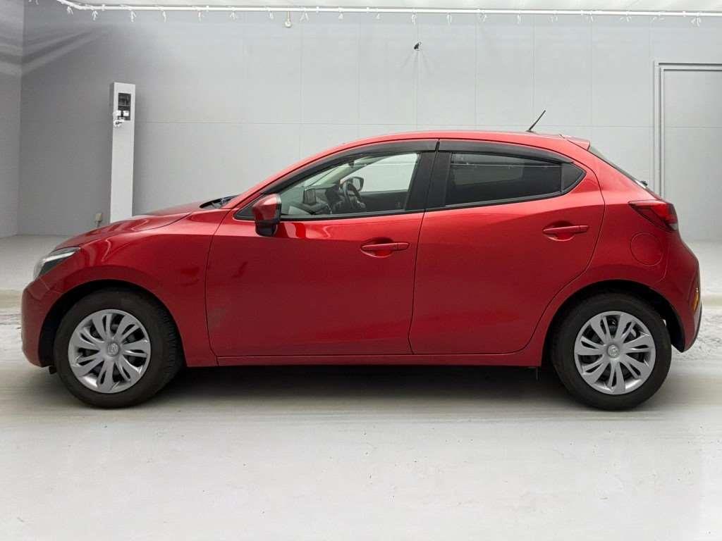 2016 Mazda Demio