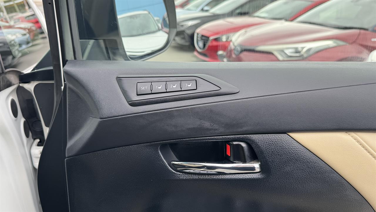 2017 Toyota Alphard