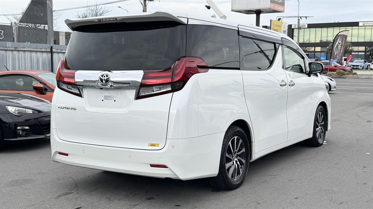 2017 Toyota Alphard