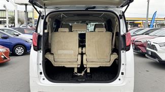 2017 Toyota Alphard - Thumbnail