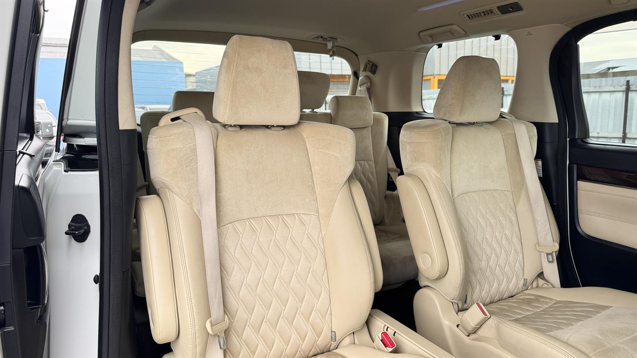 2017 Toyota Alphard