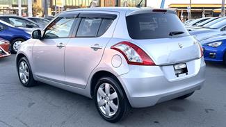 2016 Suzuki Swift - Thumbnail