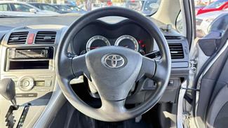 2007 Toyota Auris - Thumbnail