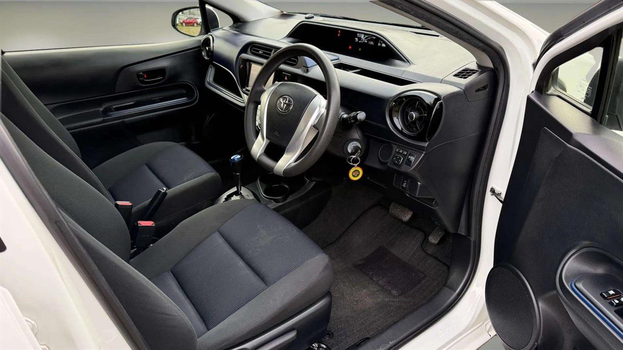 2015 Toyota Aqua