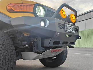 2011 Toyota FJ Cruiser - Thumbnail