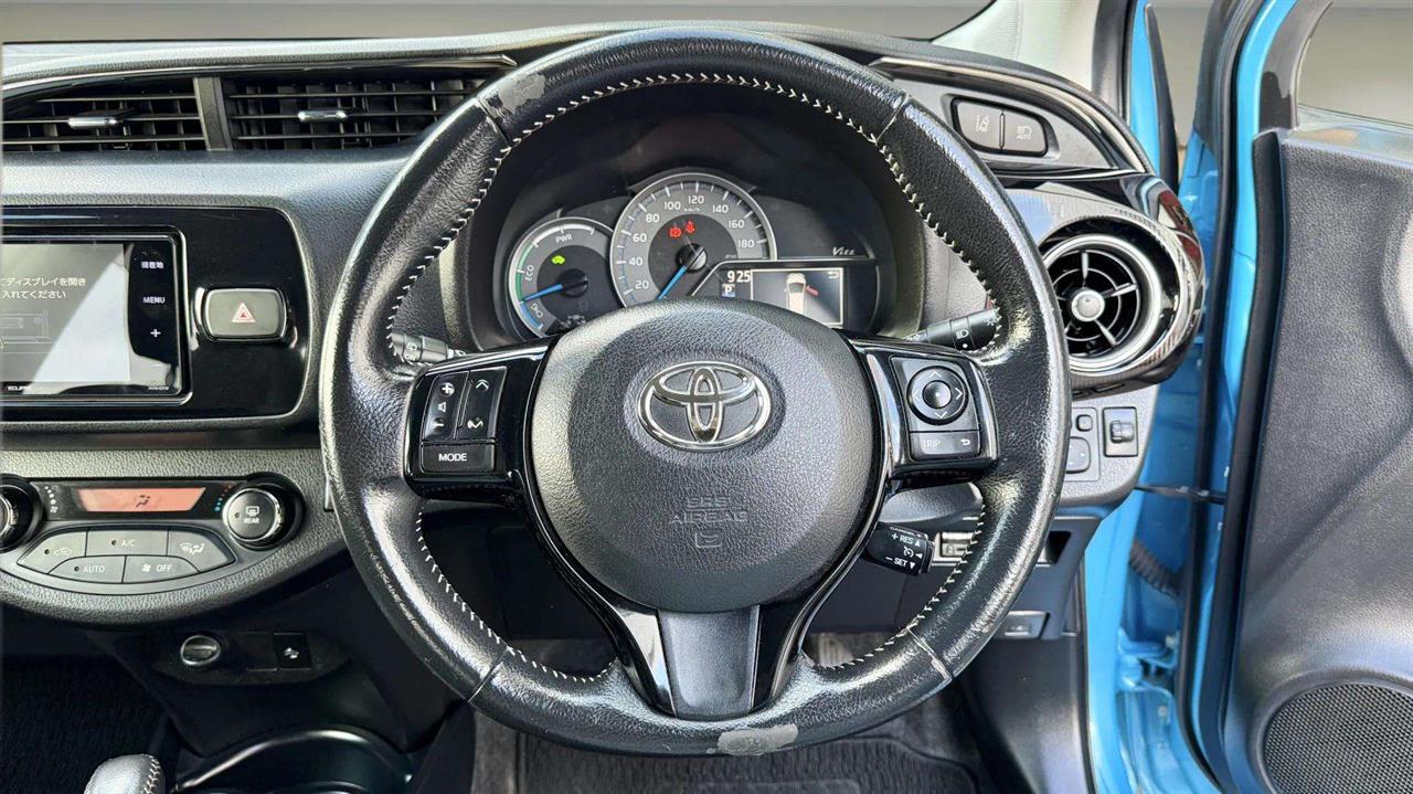 2017 Toyota Vitz