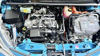 2017 Toyota Vitz - Thumbnail