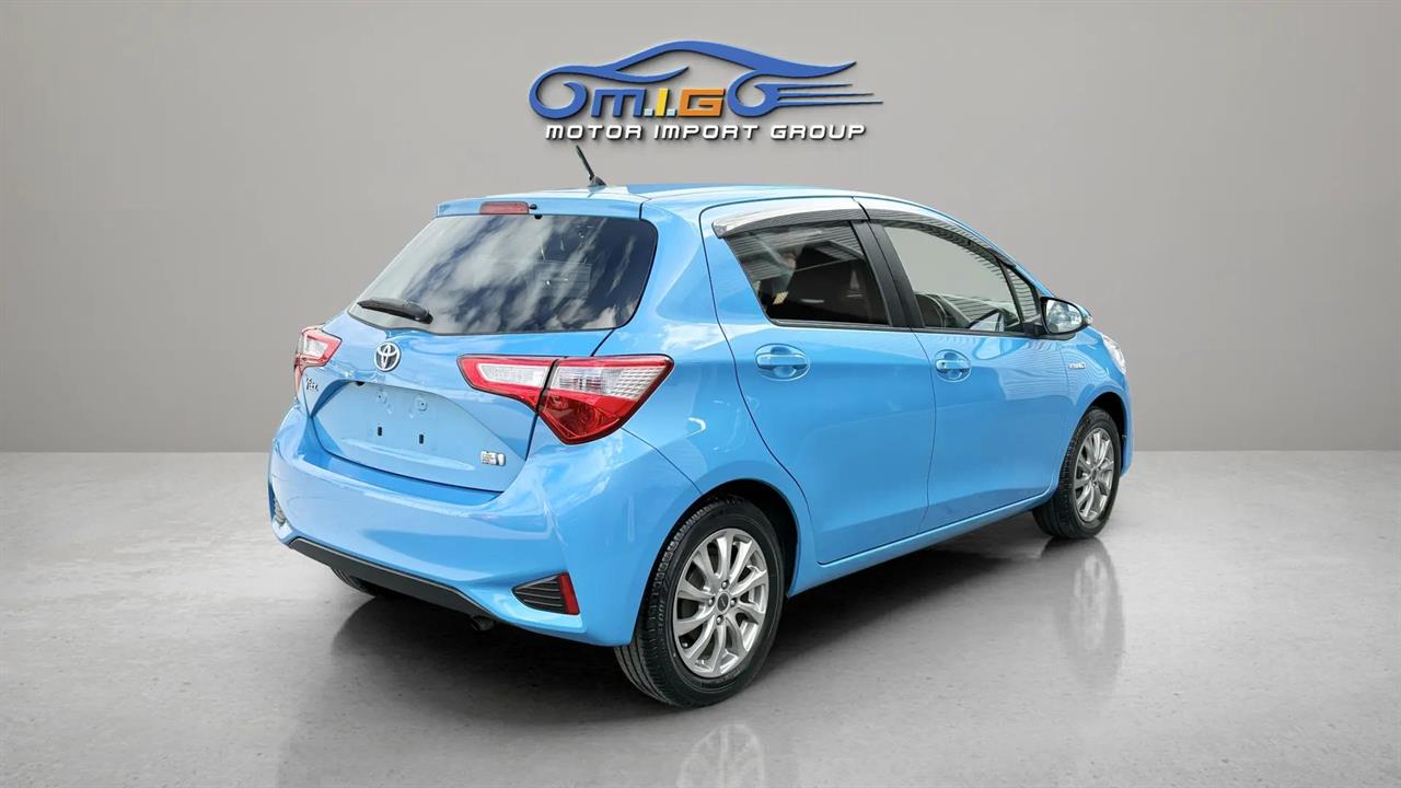2017 Toyota Vitz
