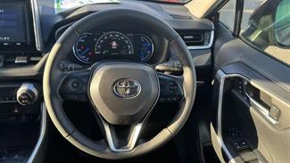 2019 Toyota Rav4 - Thumbnail