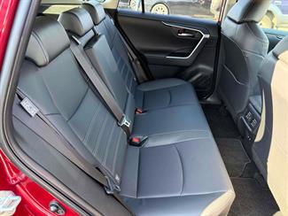 2019 Toyota Rav4 - Thumbnail