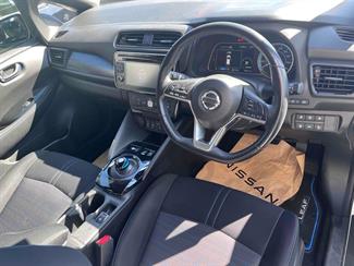 2018 Nissan Leaf - Thumbnail