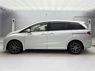 2013 Honda Odyssey - Thumbnail
