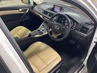 2014 Lexus CT 200H - Thumbnail