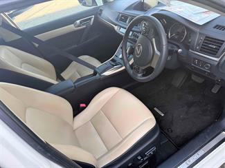 2014 Lexus CT 200H - Thumbnail