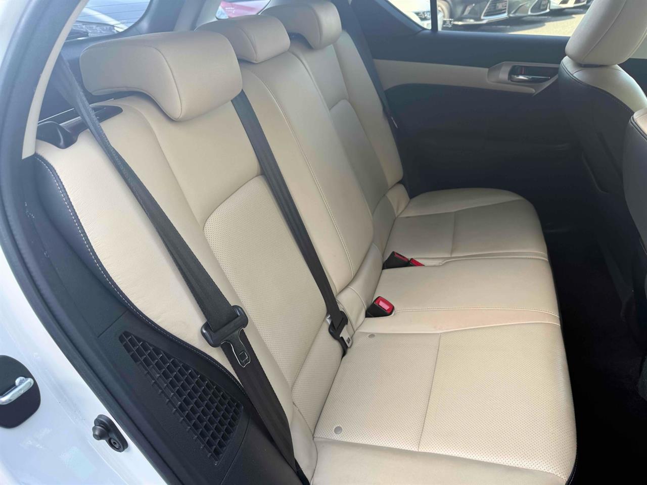 2014 Lexus CT 200H
