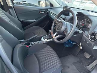 2017 Mazda Demio - Thumbnail