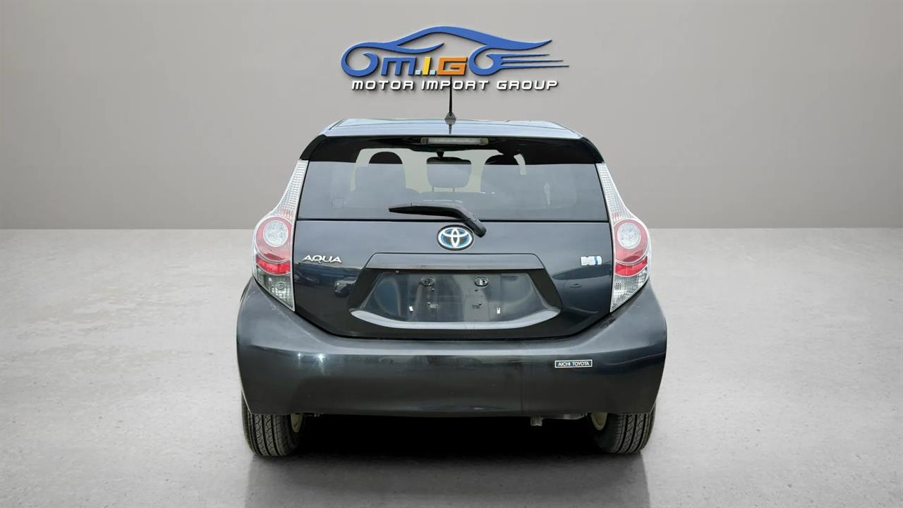 2013 Toyota Aqua