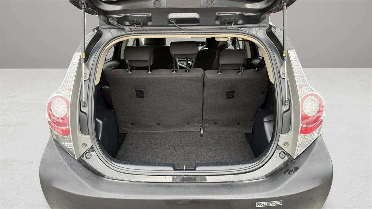 2013 Toyota Aqua