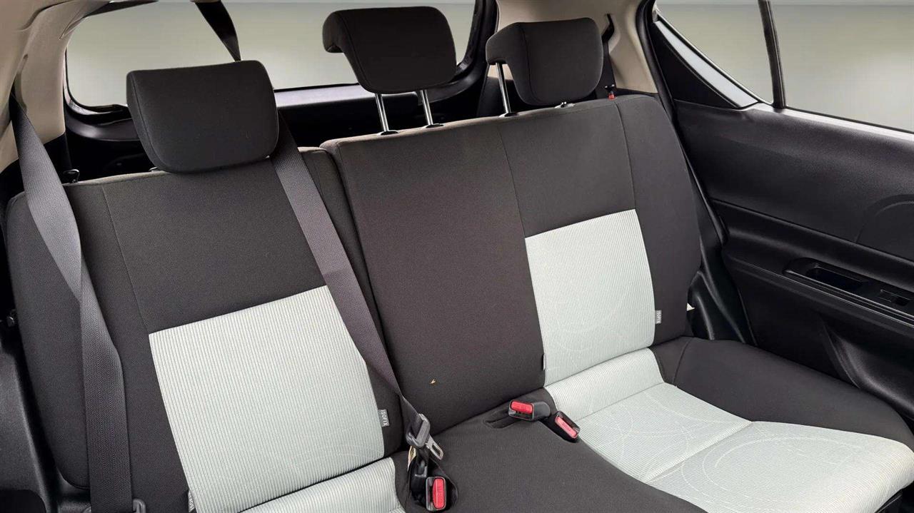 2013 Toyota Aqua