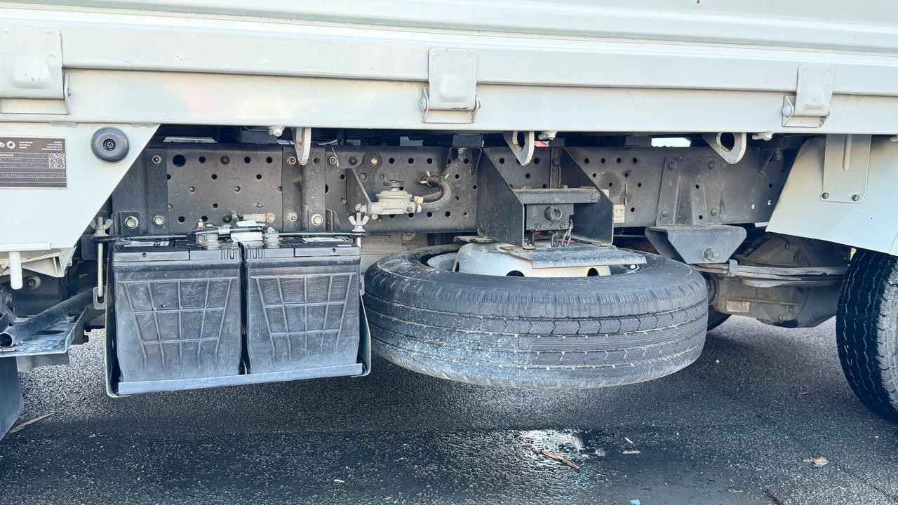 2019 Isuzu Elf