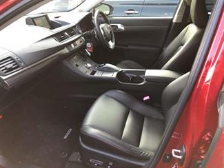 2013 Lexus CT 200H - Thumbnail