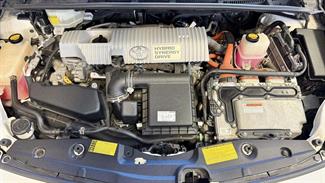 2012 Toyota Prius - Thumbnail
