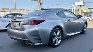 2015 Lexus RC300h - Thumbnail