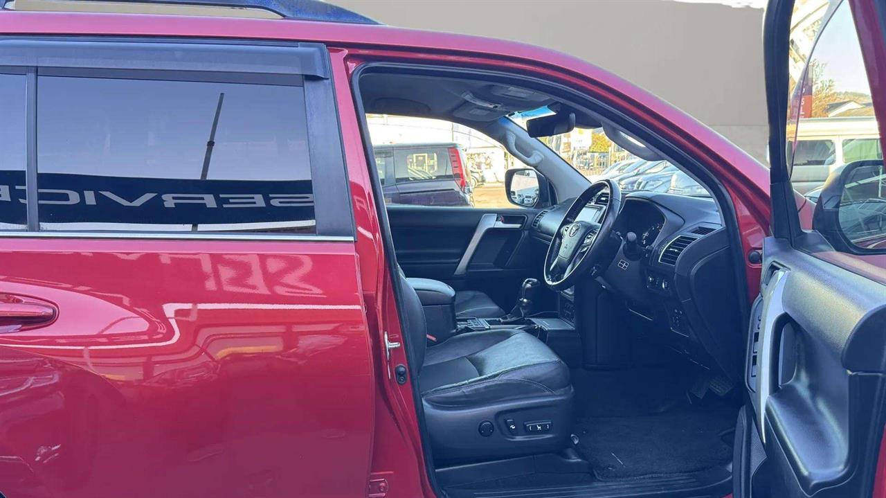 2018 Toyota Land Cruiser Prado