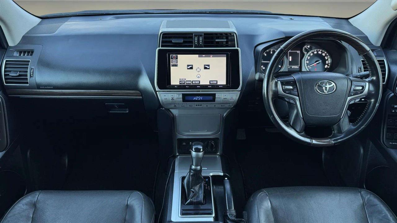 2018 Toyota Land Cruiser Prado