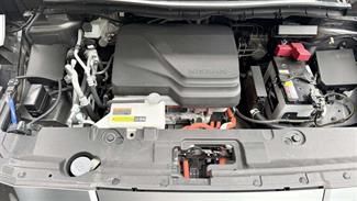 2018 Nissan Leaf - Thumbnail