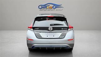 2018 Nissan Leaf - Thumbnail