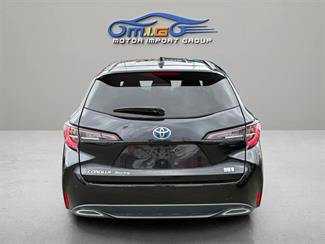 2021 Toyota Corolla - Thumbnail