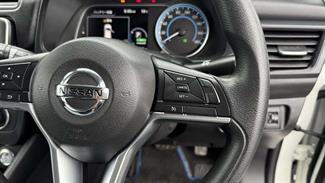 2018 Nissan Leaf - Thumbnail