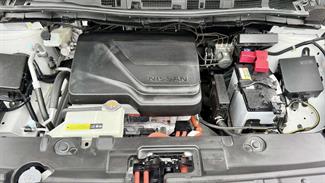 2018 Nissan Leaf - Thumbnail