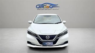 2018 Nissan Leaf - Thumbnail