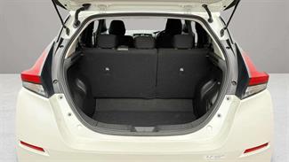 2018 Nissan Leaf - Thumbnail