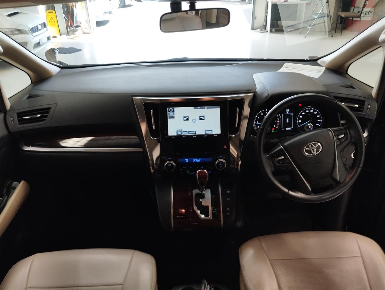 2017 Toyota Alphard
