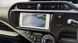 2012 Toyota Aqua - Thumbnail