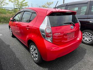 2014 Toyota Aqua - Thumbnail