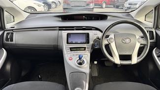 2012 Toyota Prius - Thumbnail