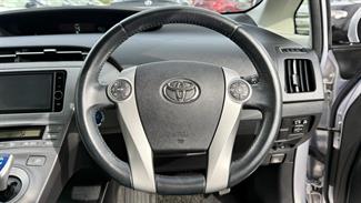 2012 Toyota Prius - Thumbnail