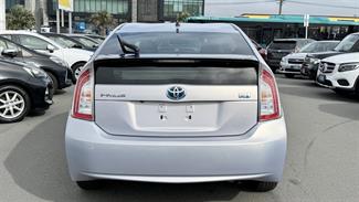 2012 Toyota Prius - Thumbnail