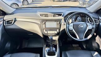 2017 Nissan X-Trail - Thumbnail
