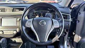 2017 Nissan X-Trail - Thumbnail