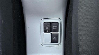 2014 Toyota Aqua - Thumbnail